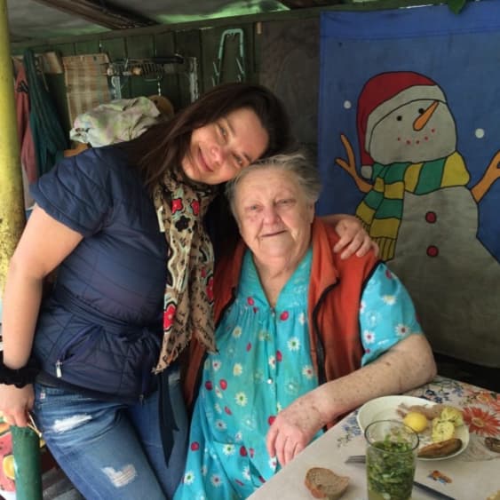 Бабушка Наташи Королевой решила уехать из Украинского государства
