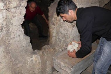 В Италии во время ремонта в подвале нашли 2000-летнюю гробницу