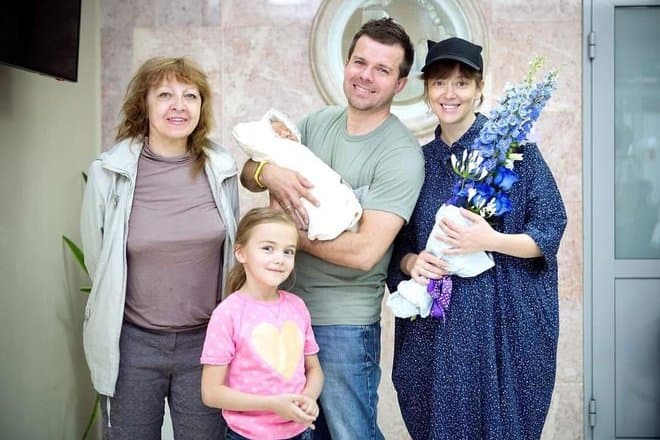 Марта Тимофеева с семьей 