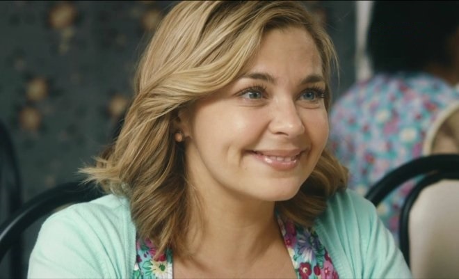 Ирина Пегова в фильме «Одинокие сердца» Ирина Пегова в фильме «Одинокие сердца»