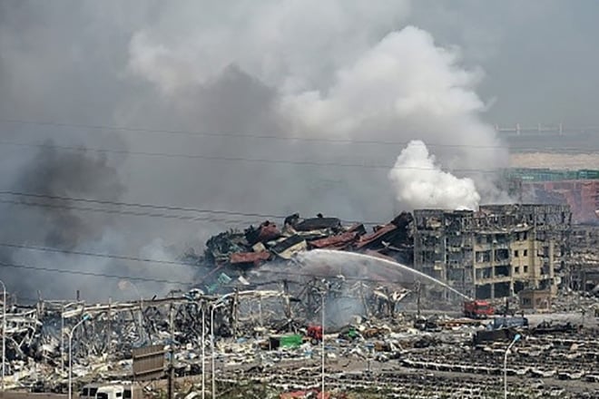 Взрыв в порту Тяньцзинь Взрыв в порту Тяньцзинь