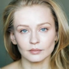 "Звонили из ФСБ": Юлия Пересильд рассказала о ночном ЧП с младшей дочерью