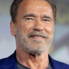 78-летний Арнольд Шварценеггер вернется к культовым ролям: "Много безумия и фантастических существ"