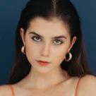 Полина Денисова стала Рогачевой: звезда сериала "Папины дочки. Новые" вышла замуж в 22 года