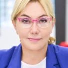 Муж Арины Шараповой через суд доказывает отцовство над ребенком от чужой жены