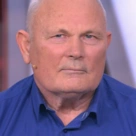 Геннадий Малахов поднял полтонны в 71 год: зарубился с юным африканцем и поставил рекорд