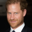 Победа с запашком: мемуары принца Гарри признали "лучшей книгой для туалета"