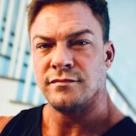 Звезда "Ричера" Алан Ритчсон избил соседа на глазах у детей