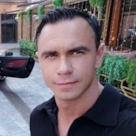 «Горячий бортпроводник Аэрофлота» Даниэль Ламас развелся с красавицей-женой