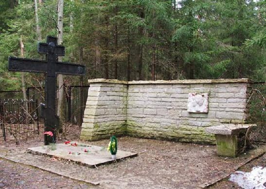 Анна Ахматова могила