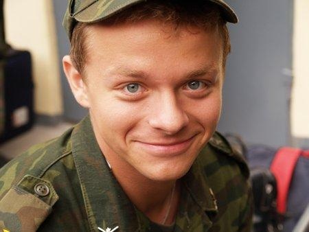 Сергей Друзьяк в сериале "Кремлёвские курсанты" Сергей Друзьяк в сериале "Кремлёвские курсанты"