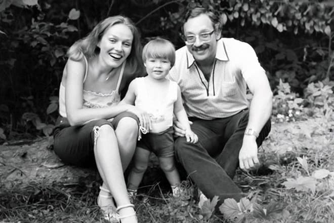 Максим Дунаевский и Наталья Андрейченко с сыном
