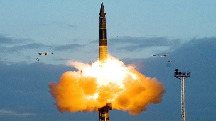 Межконтинентальная баллистическая ракета "Тополь" Межконтинентальная баллистическая ракета "Тополь"