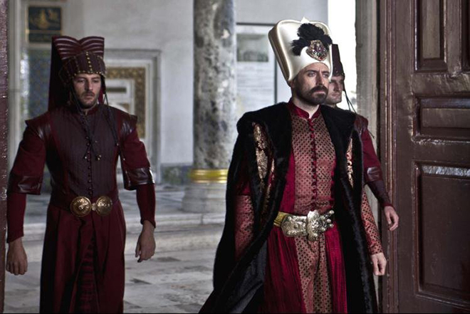Сериал «Великолепный век»: актёр Халит Эргенч в роли Султана Сулеймана Сериал «Великолепный век»: актёр Халит Эргенч в роли Султана Сулеймана