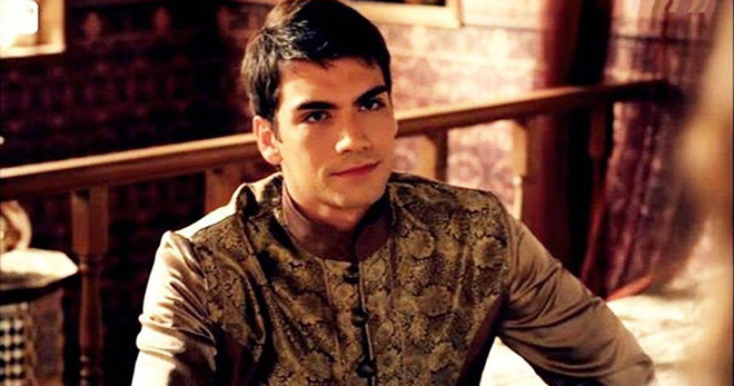 Сериал «Великолепный век»: актёр Гюрбей Илери в роли Шехзаде Мехмеда Сериал «Великолепный век»: актёр Гюрбей Илери в роли Шехзаде Мехмеда