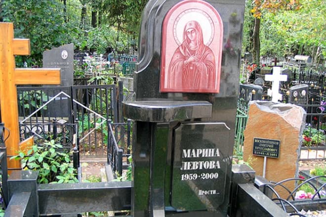 Марина симановская фото могилы