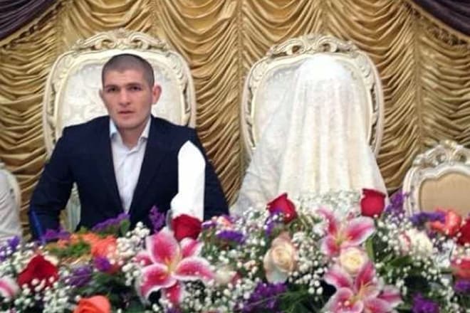 Хабиб Нурмагомедов с женой