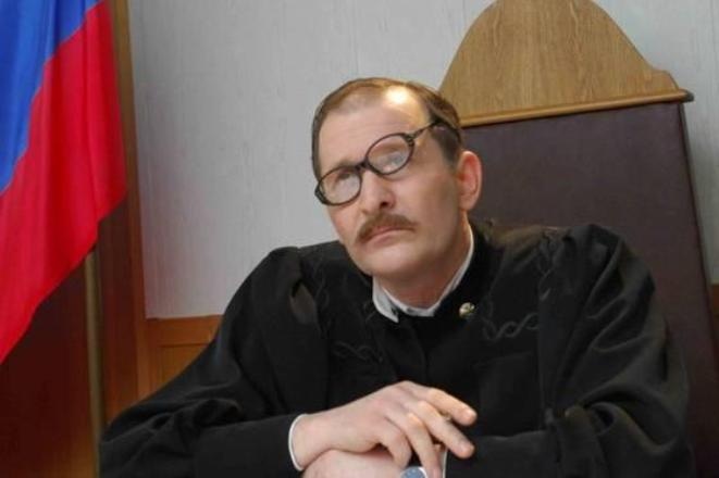 Федор Добронравов в шоу “Шесть кадров” Федор Добронравов в шоу “Шесть кадров”