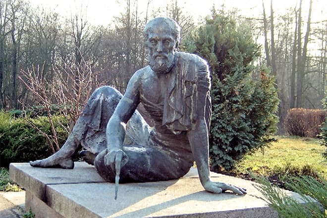 Памятник Архимеду