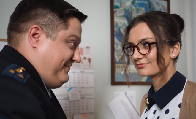 Роман Попов и Ирина Вилкова в сериале «Полицейский с Рублевки в Бескудниково» Роман Попов и Ирина Вилкова в сериале «Полицейский с Рублевки в Бескудниково»