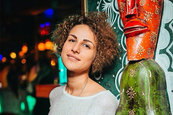 Настоящее имя Оливии Краш - Ольга Вельдяксова Настоящее имя Оливии Краш - Ольга Вельдяксова
