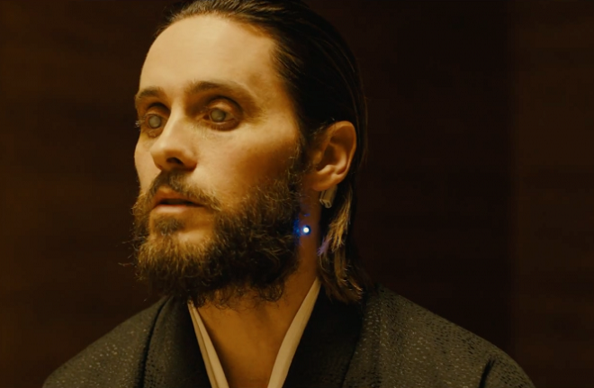 Фильм «Бегущий по лезвию 2049»: актер Джаред Лето в роли Ниандера Уоллеса Фильм «Бегущий по лезвию 2049»: актер Джаред Лето в роли Ниандера Уоллеса