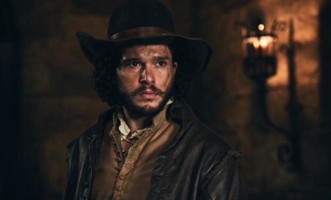 Кит Харингтон в сериале «Порох» Кит Харингтон в сериале «Порох»