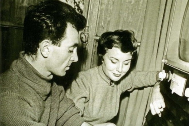 Charles Aznavour with his second wife, Evelyn Charles Aznavour with his second wife, Evelyn