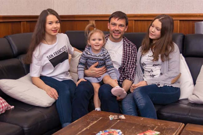 Сергей Губанов с детьми