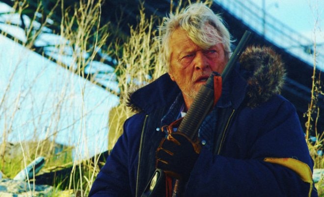 Рутгер Хауэр в фильме «Бомж с дробовиком» Рутгер Хауэр в фильме «Бомж с дробовиком»