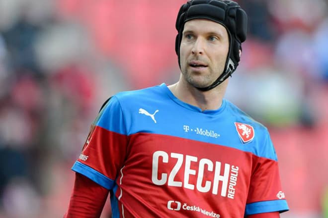 Image result for Petr Cech in Viktoria Plzen