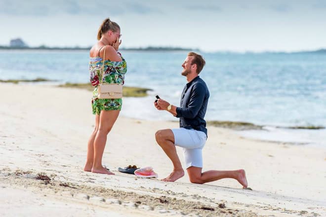 Harry Kane is making a marriage proposal to his girlfriend on the beach