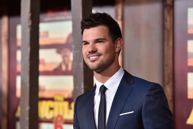Актер Тэйлор Лотнер Актер Тэйлор Лотнер