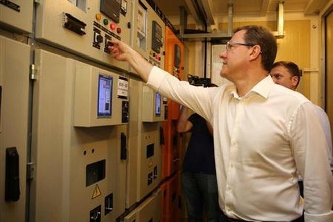 Дмитрий Азаров в 2018 году на заводе «Самаратранснефть-терминал» Дмитрий Азаров в 2018 году на заводе «Самаратранснефть-терминал»