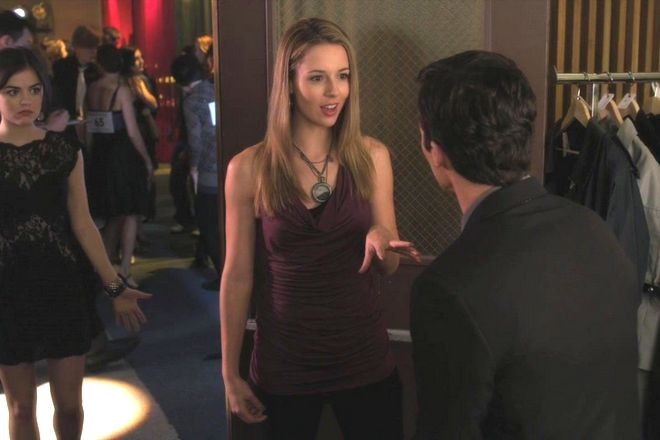 Alona Tal in the TV series Pretty Little Liars Alona Tal in the TV series Pretty Little Liars
