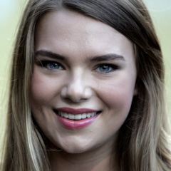 фотография Индиана Эванс