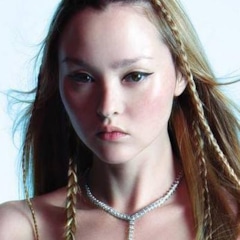 фотография Девон Аоки