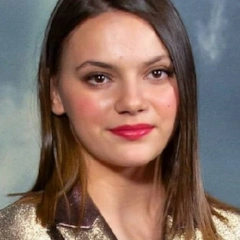 фотография Дафни Кин