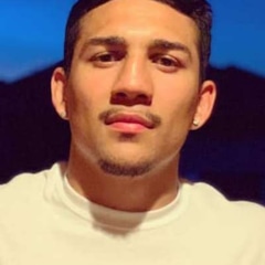 фотография Теофимо Лопес