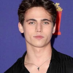 фотография Тэннер Бьюкэнэн