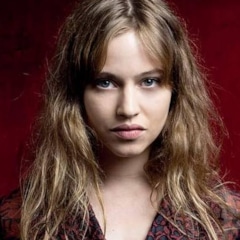 фотография Лу де Лааж