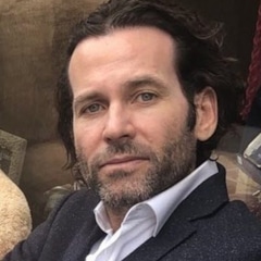 фотография Эйон Бэйли