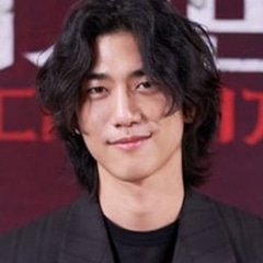 фотография Сон Джун