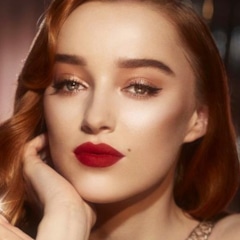 фотография Фиби Дайневор