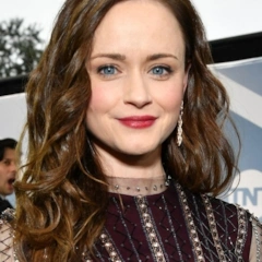 фотография Алексис Бледел