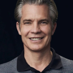 фотография Тимоти Олифант