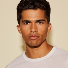 фотография Алекс Айоно