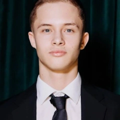 фотография Леон Кемстач