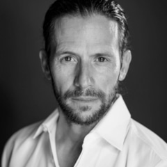 фотография Кристиан Оливер