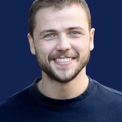 фотография Толга Сарыташ